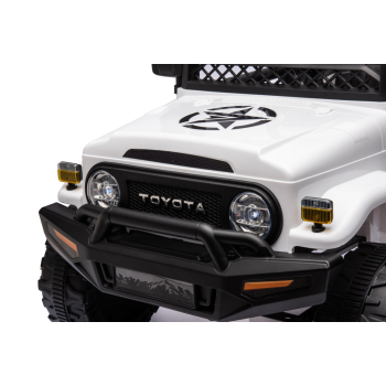 Toyota FJ Cruiser dla dzieci Biały + Pilot + Napęd 4x4 + Audio LED + EVA + Wolny Start
